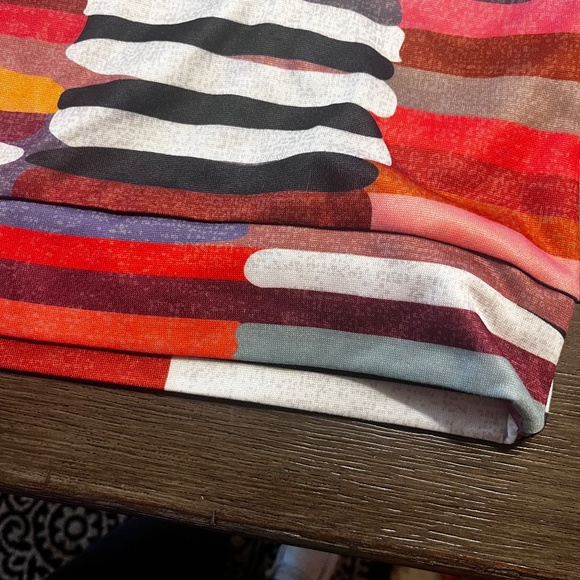 EXCLUSIVE HOODIE -  Geometric shapes - Picture 13 of 16